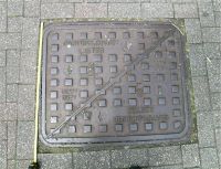 Manhole Diagonally Split Name Top L and 'Heavy Duty' on each Triangle IVYBRIDGE